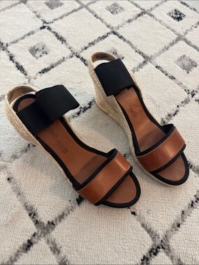 Two-Tone Espadrille Wedge Sandals in Black and Brown